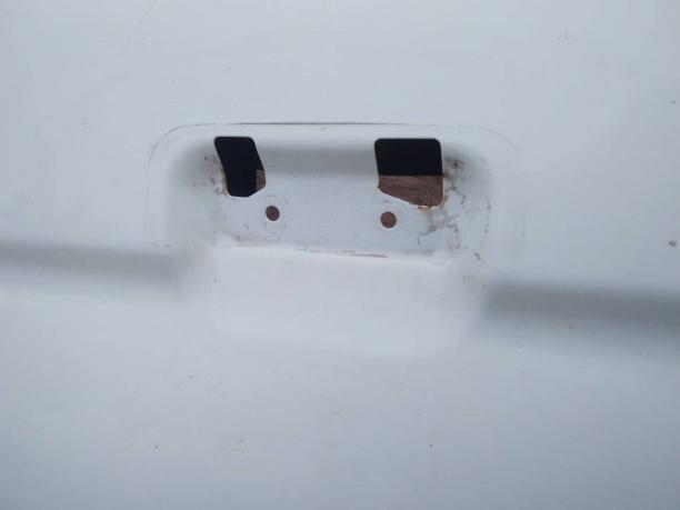 Дверь Mitsubishi Pajero Sport K9 зад. лев. белая MR508015
