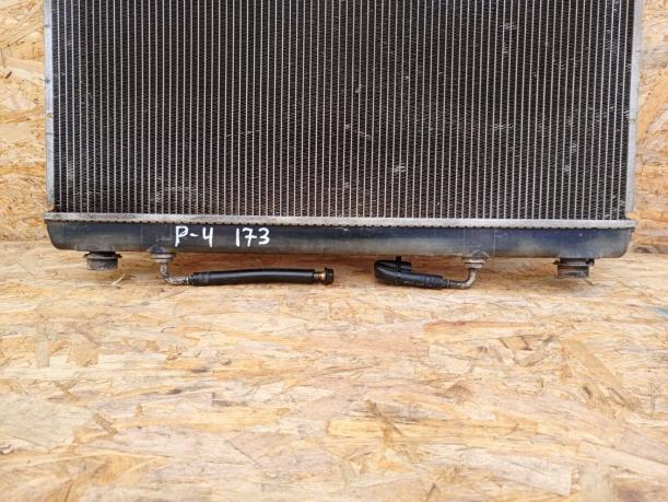 Радиатор охлаждения Mitsubishi Pajero 4 бензин MN135949