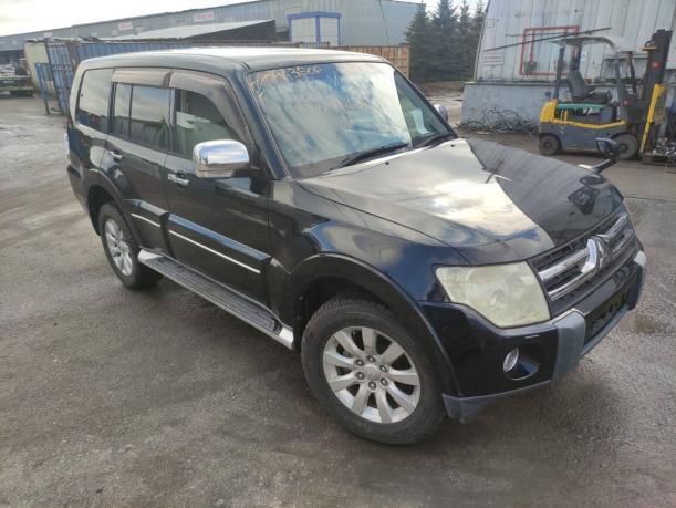 Сиденье 3-й ряд Mitsubishi Pajero 4 кожа бежевая 6912A269