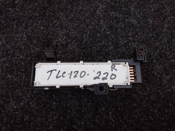 Блок управления сиденьем Toyota Land Cruiser 200 R 84922-58010