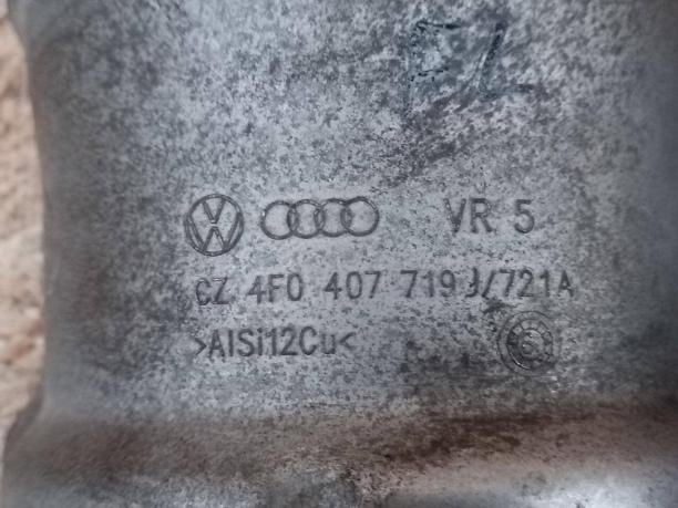 Защита переднего привода Audi A6 С6 2шт 4F0407719J