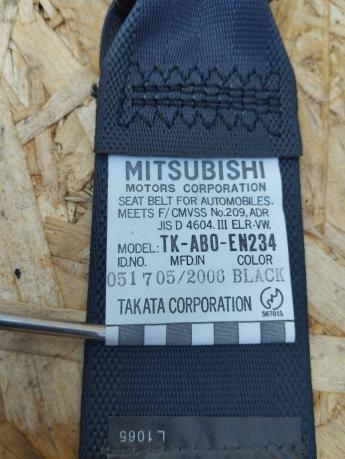 Ремень безопасности Mitsubishi Pajero 3 Чёрный к-т MR634341 MR634344