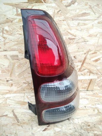 Фонарь Toyota Land Cruiser Prado 120 правый 81550-60701