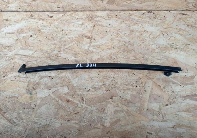 Стойка стекла двери Toyota Camry V50 задняя 2шт 67408-33100