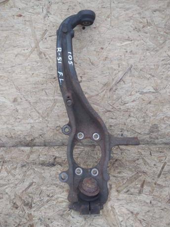 Кулак Nissan Pathfinder R51 передний левый 40015-EB000