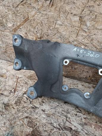 Траверс АКПП Audi A6 C6 2WD 4F0399263L