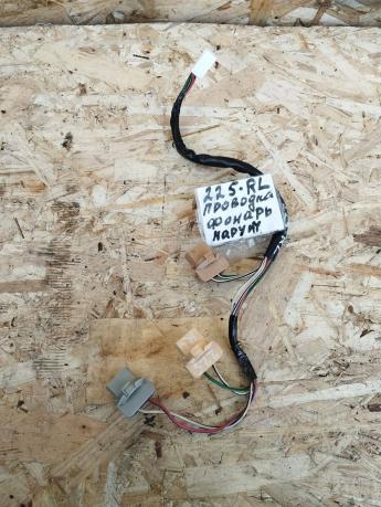 Проводка заднего фонаря Toyota Land Cruiser 100 81555-60560