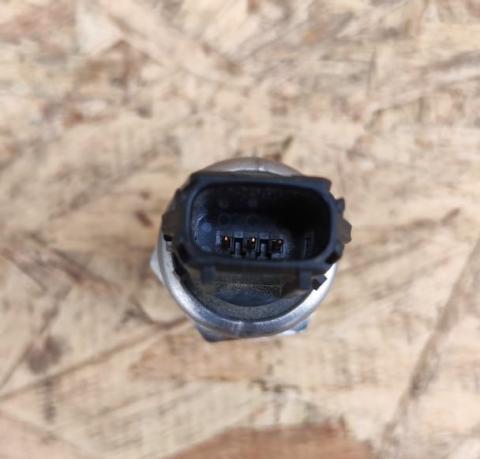 Датчик давления топлива Toyota GT86 Subaru BRZ SU003-00329 16628-JB000