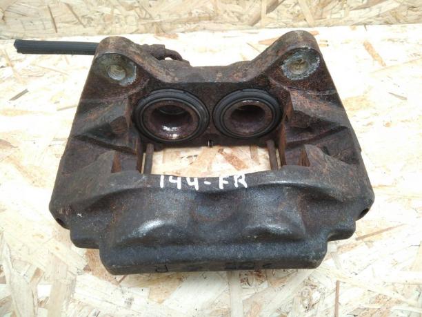 Суппорт Toyota Land Cruiser 100 передний правый 47730-60080