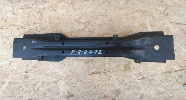 Балка передняя Mitsubishi Pajero 4 MR992130