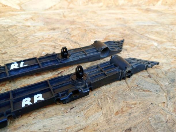 Кронштейн бампера Toyota Camry V40 задний верх к-т 52158-33010