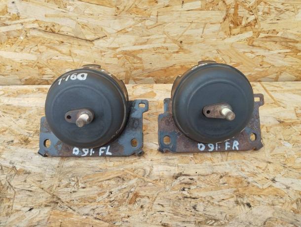 Опора двигателя Toyota Land Cruiser Prado 120 1KD  12361-30050