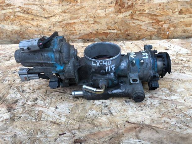 Заслонка дроссельная Toyota Land Cruiser 100 2UZ 22030-50140