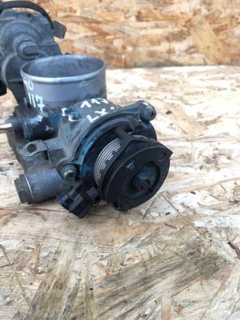 Заслонка дроссельная Toyota Land Cruiser 100 2UZ 22030-50140
