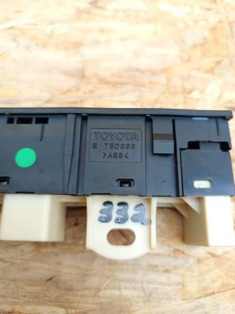 Кнопка режима езды Toyota Land Cruiser 200 89299-60050