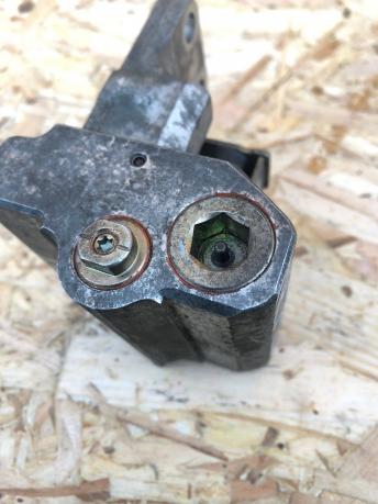 Регулятор давления топлива Mitsubishi Challenger K9 6G74GDI MD347219