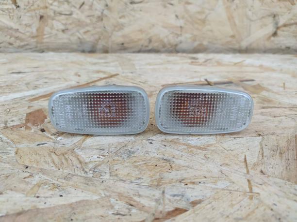 Указатель поворота Toyota Land Cruiser Prado 120 81731-51010