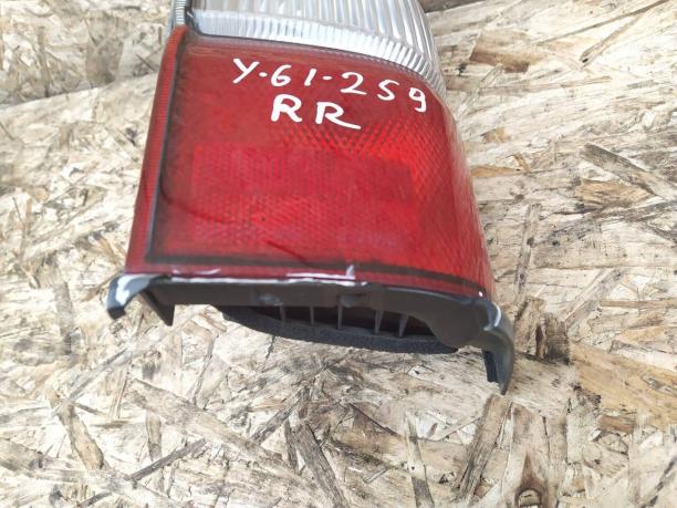 Фонарь Nissan Patrol Y61 задний правый 26550-VB225