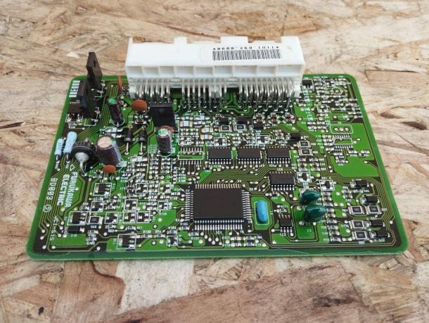 Блок упр. приборной панели Toyota Land Cruiser 100 82791-60040