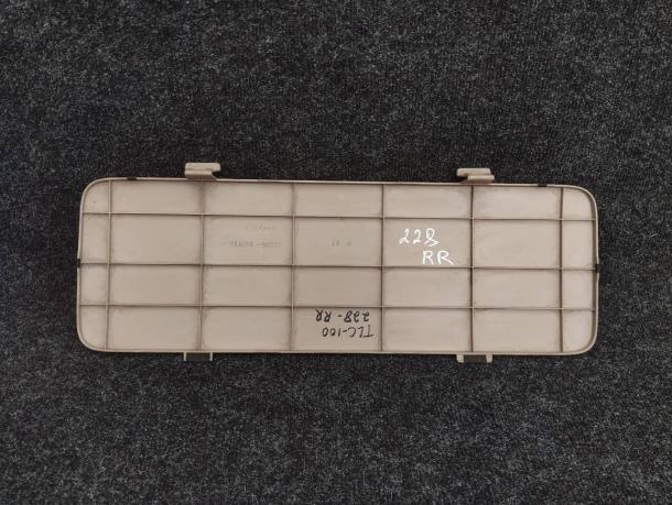 Крышка обшивки багажника Toyota Land Cruiser 100 п 64974-60010-A0