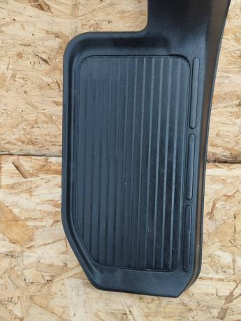 Накладка порога Mitsubishi Pajero 4 внутр зад лев MR655354