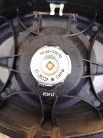 Динамик двери Toyota Camry V40 к-т 86160-33670