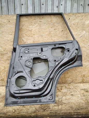 Дверь Suzuki Grand Vitara задн. прав. серая 68003-65831