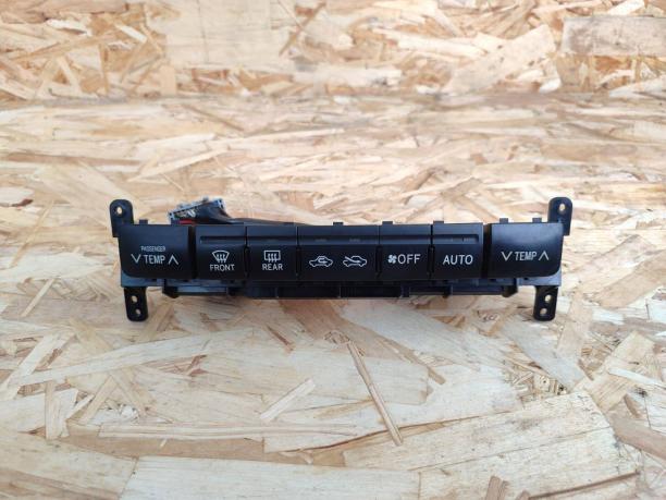 Блок управления климатом Land Cruiser Prado 120 55900-60550
