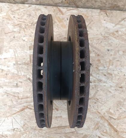 Диск тормозной Suzuki Grand Vitara перед к-т 55211-65J00
