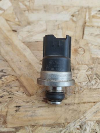 Датчик давления топлива Mitsubishi 6G72 6G74 MR578418