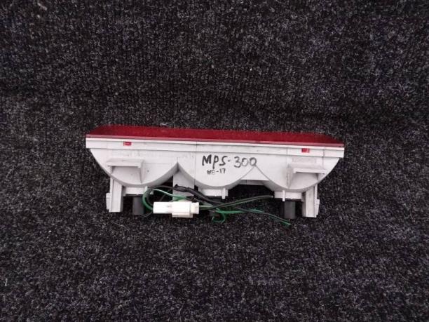 Стоп-сигнал Mitsubishi Pajero Sport K9 задний MR300388