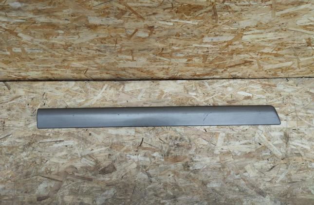Молдинг двери Nissan Patrol Y61 перед левый 80871-VB002