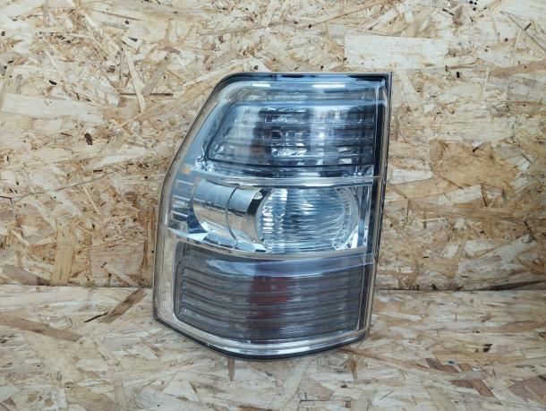 Фонарь Mitsubishi Pajero 4 задний левый 8330A093