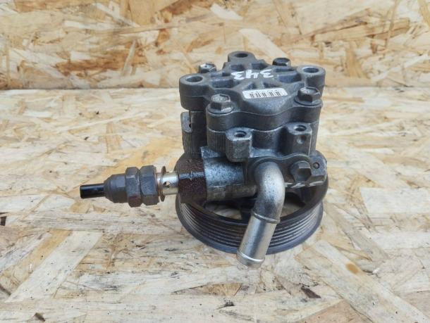 Насос ГУР Mitsubishi Pajero 4 6G72 6G75 4450A157