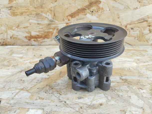 Насос ГУР Mitsubishi Pajero 4 6G72 6G75 4450A157