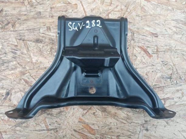 Кронштейн замка капота Suzuki Grand Vitara 3 05-07 82120-65J00