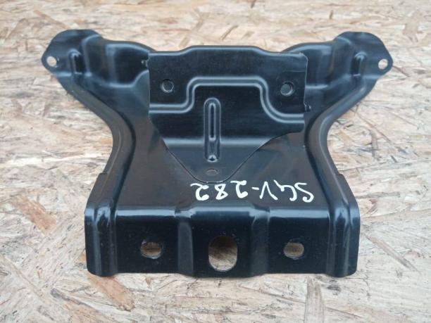 Кронштейн замка капота Suzuki Grand Vitara 3 05-07 82120-65J00