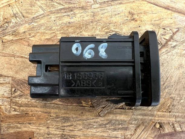 Кнопка отопителя PWR HEAT Toyota Hilux Pick-Up 87290-0K010