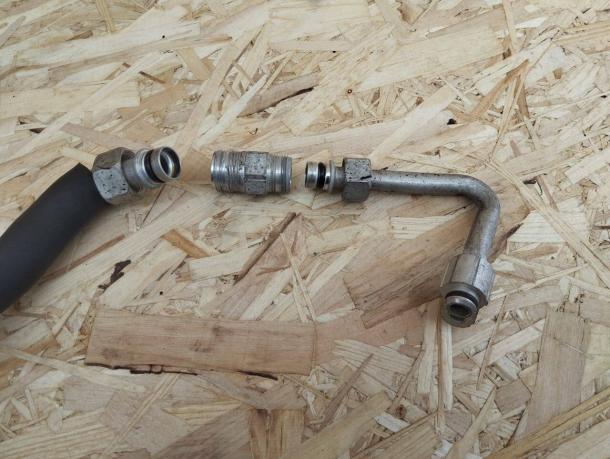 Трубка кондиционера Toyota Land Cruiser 100 88717-6A230