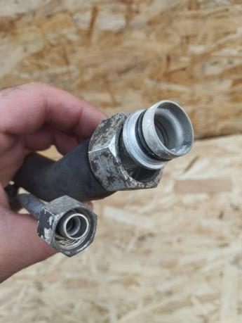 Трубка кондиционера Toyota Land Cruiser 100 88717-6A220