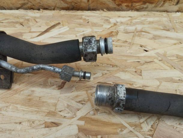 Трубка кондиционера Toyota Land Cruiser 100 88717-6A220