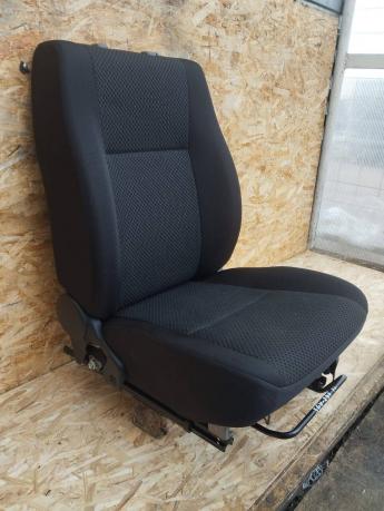 Сиденье Suzuki Grand Vitara переднее левое 85106-65J90