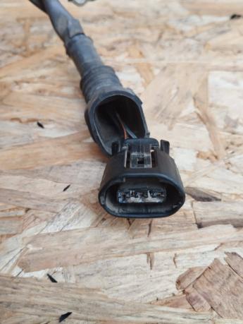 Провод генератора Toyota Land Cruiser 100 3pin 82261-60060