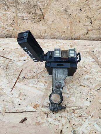 Клемма Toyota Land Cruiser 100  82620-60010