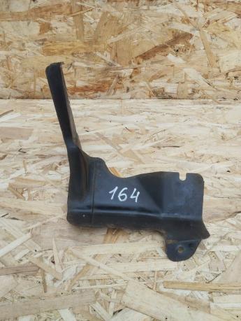 Защита трубок кондиционера Toyota Land Cruiser 100 88688-6A130