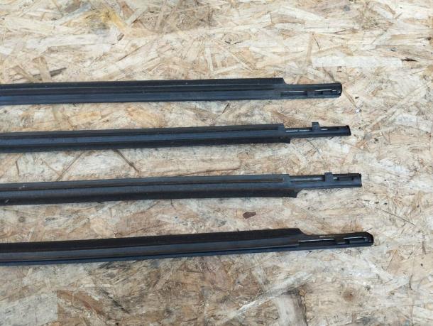 Бархотка стекла Toyota Land Cruiser Prado 90 наруж 75722-60030