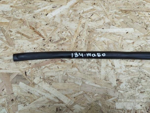 Уплотнитель капота Toyota Land Cruiser 100 жабо 53383-60030