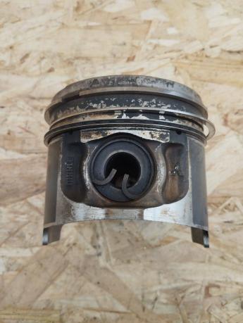 Поршень Mitsubishi Pajero 4 4M41 1110B326