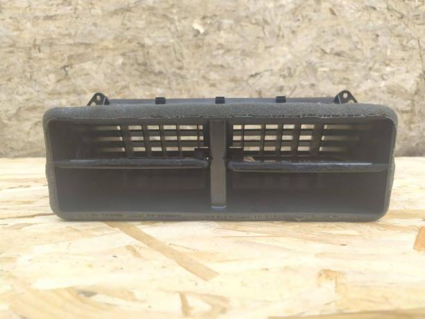 Сопло воздуховода Suzuki Grand Vitara 3 Центр 73610-64J00-5PK