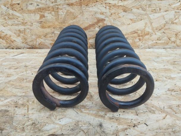 Пружина Toyota Land Cruiser 200 передняя 2шт 48131-60C70